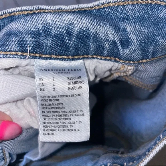 American Eagle Highest Rise 90s Boyfriend Jeans - Picture 4 of 8